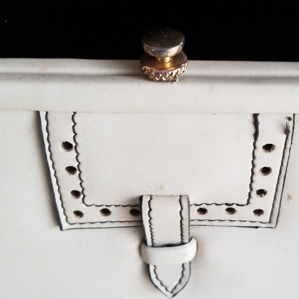 Purse - Picture 3 of 5